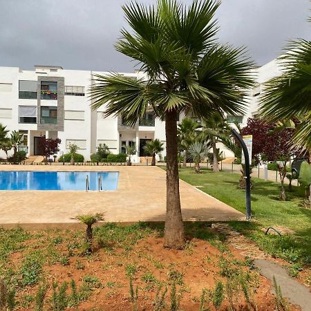 Lovely 4-Bedroom Condo With Pool Rabat Kültér fotó