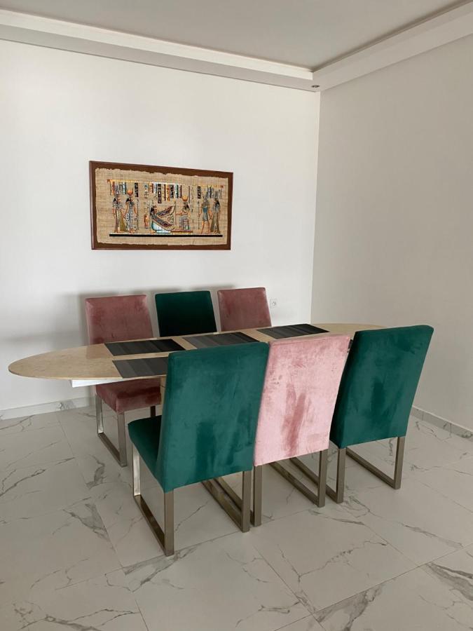 Lovely 4-Bedroom Condo With Pool Rabat Kültér fotó